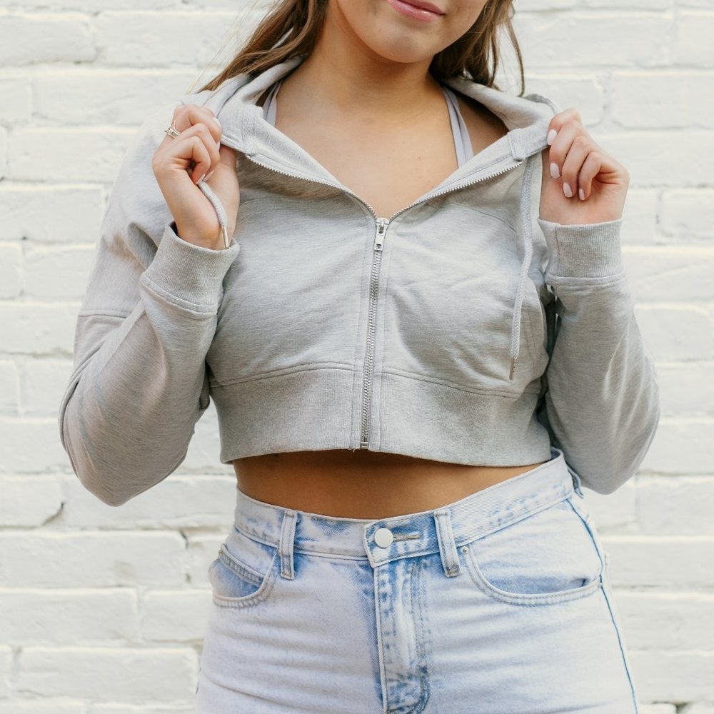 GREY CROPPED ZIP UP HOODIE